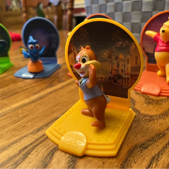 Disney happy meal toys - Picture 5 of 6